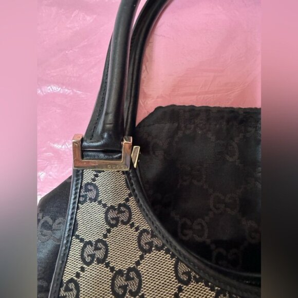 Gucci Black GG Canvas Shoulder Bag - Picture 4 of 9